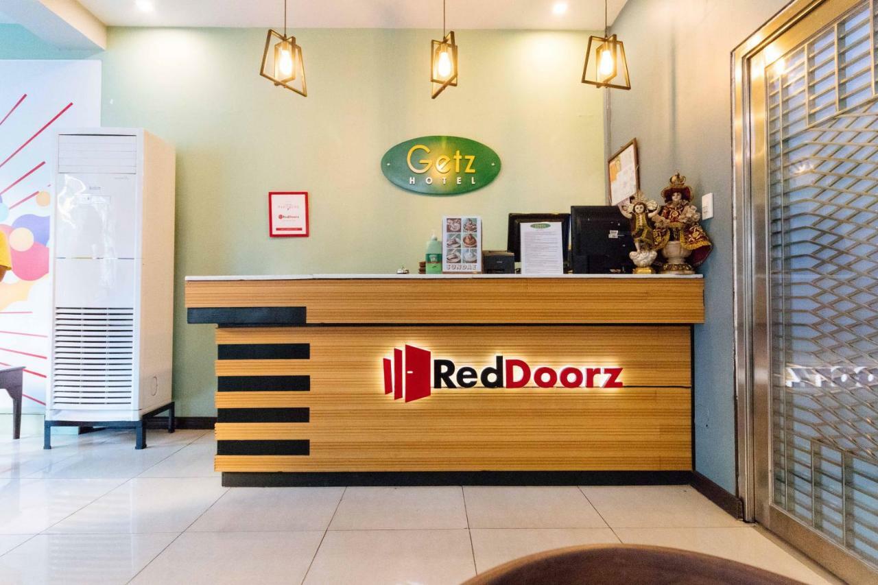 Reddoorz Plus @ Tayuman Манила Екстериор снимка
